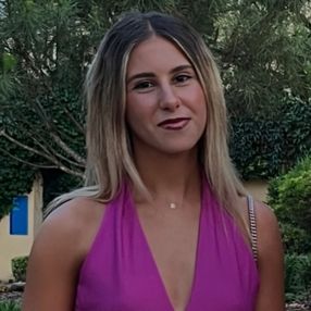 Rachele, Babysitter in Chiaravalle