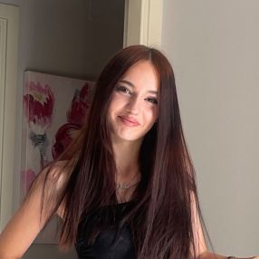 Giulia, Babysitter a Offlaga