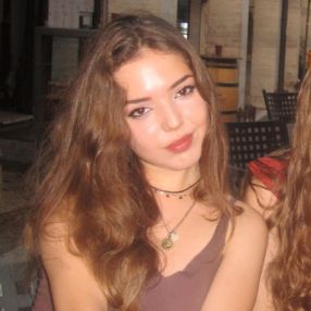 Giulia, Babysitter a Villorba