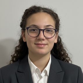 Manuela, Babysitter a Châtillon