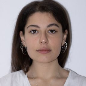 GIULIA, Babysitter in Fiesso D'artico