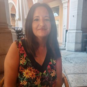 Elisa, Babysitter a Paderno