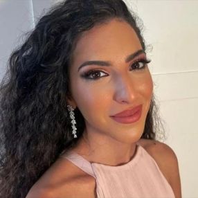 Dami, Babysitter in Napoli