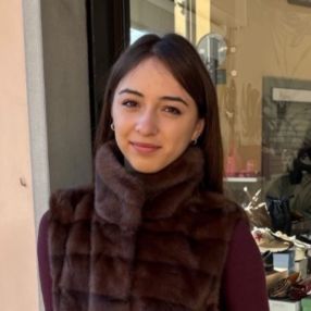 Stela, Babysitter in Castrezzato