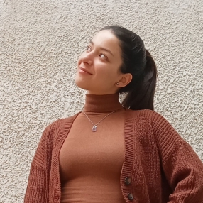 Damiana, Babysitter a Catania