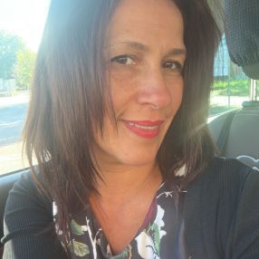 Lorena, Babysitter a Leini'