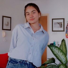 Nureenpreet, Babysitter in Scoglitti