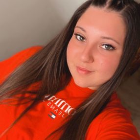 Kimberly, Babysitter a Acate