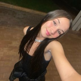 Sofia, Babysitter a Vertova