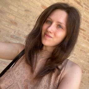 Eleonora, Babysitter a San Mauro A Mare