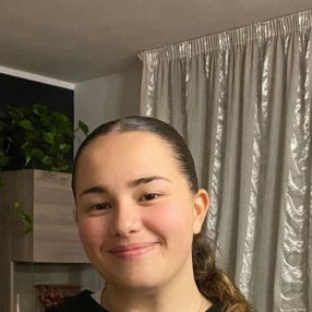 Kelly, Babysitter a Spilimbergo