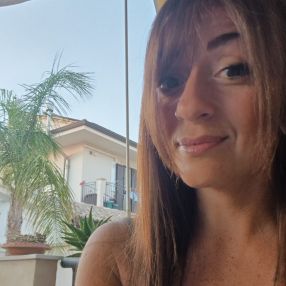 Illari, Babysitter in Comiso