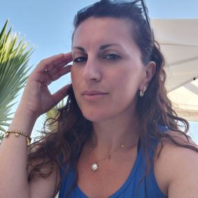 Ornela, Babysitter a Mojana
