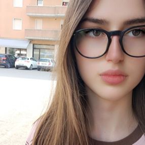Anisa, Babysitter a Busto Garolfo