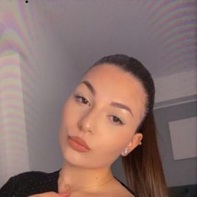 Giulia, Babysitter in Sant'Agata di Militello
