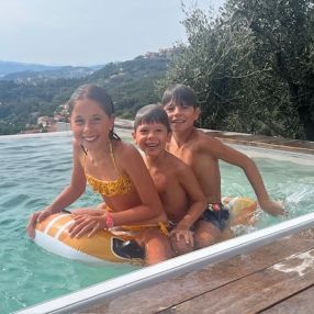 Carlotta, Famiglia a Segrate