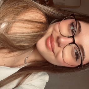 Shary, Babysitter a Villanova D'asti