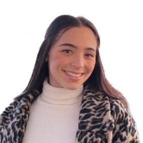 Giulia, Babysitter a Lamezia Terme