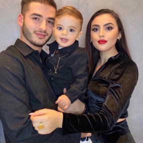 Argjend, Famiglia a Vallefoglia