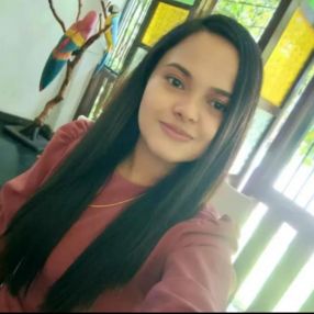 Ishara, Babysitter a Figline Valdarno