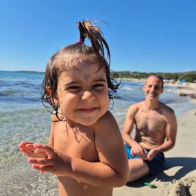 Maura, Famiglia a Bologna