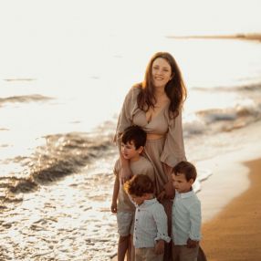Eleonora, Famiglia a Provincia di Pisa