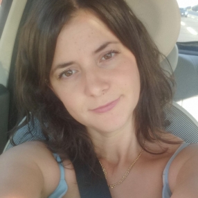 Xhuljana, Babysitter a colli al metauro