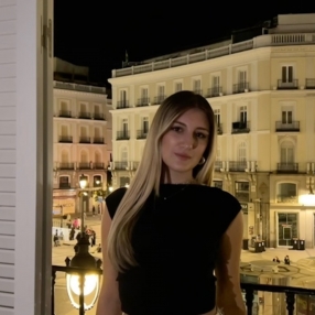 Alice, Babysitter a Vespolate