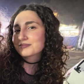 Chiara, Babysitter a Enna