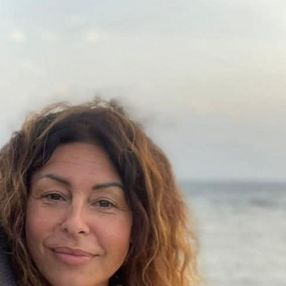 Yuna, Babysitter in Livorno