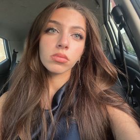 Nicole, Babysitter in Parabita