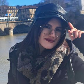 Ilenia, Babysitter in Leini'