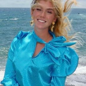 Alice, Babysitter in Genova