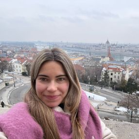 Alessia, Babysitter a Cerreto Guidi