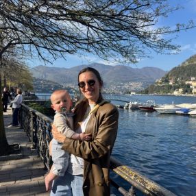 Charlotte, Famiglia a Milano