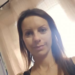 Marzia, Babysitter a Catanzaro