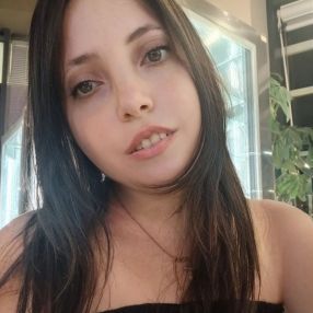 Alessandra, Babysitter a Cosenza