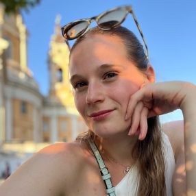 Paola, Babysitter in Settimo Torinese
