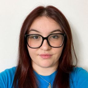 Nicole, Babysitter in Cogliate