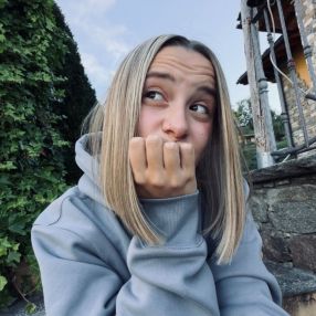 Elodie, Babysitter a Valle d'Aosta