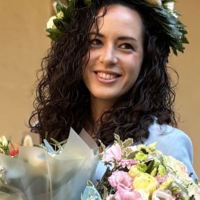Erica, Babysitter a Correggio