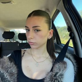 Asia, Babysitter a Telti