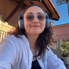 Lorena, Babysitter a Genova