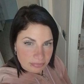 Angela, Babysitter a Volla