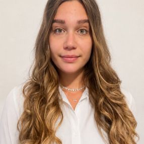Isabella, Babysitter a Aulla