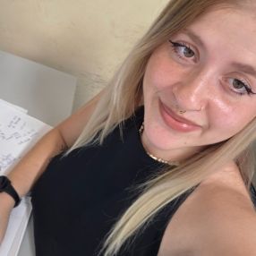 Ramona, Babysitter a Anagni