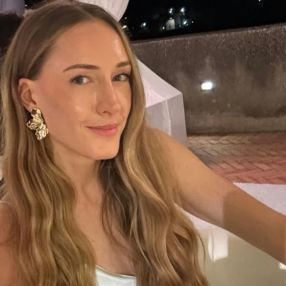 Francesca, Babysitter a Saluzzo