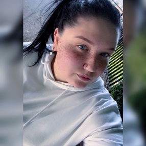 Corina, Babysitter a Casteggio