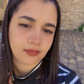 Ikram, Babysitter a Macerata