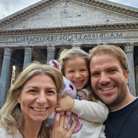 Annamaria, Famiglia a Milano